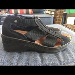 Naturalized Bzees 7.5 - super lightweight!!